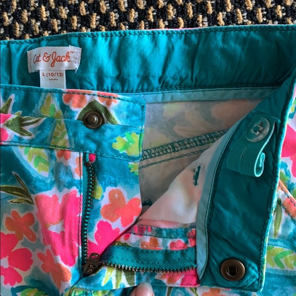 Cat and Jack Luah!Girls Shorts - Picture 3 of 3